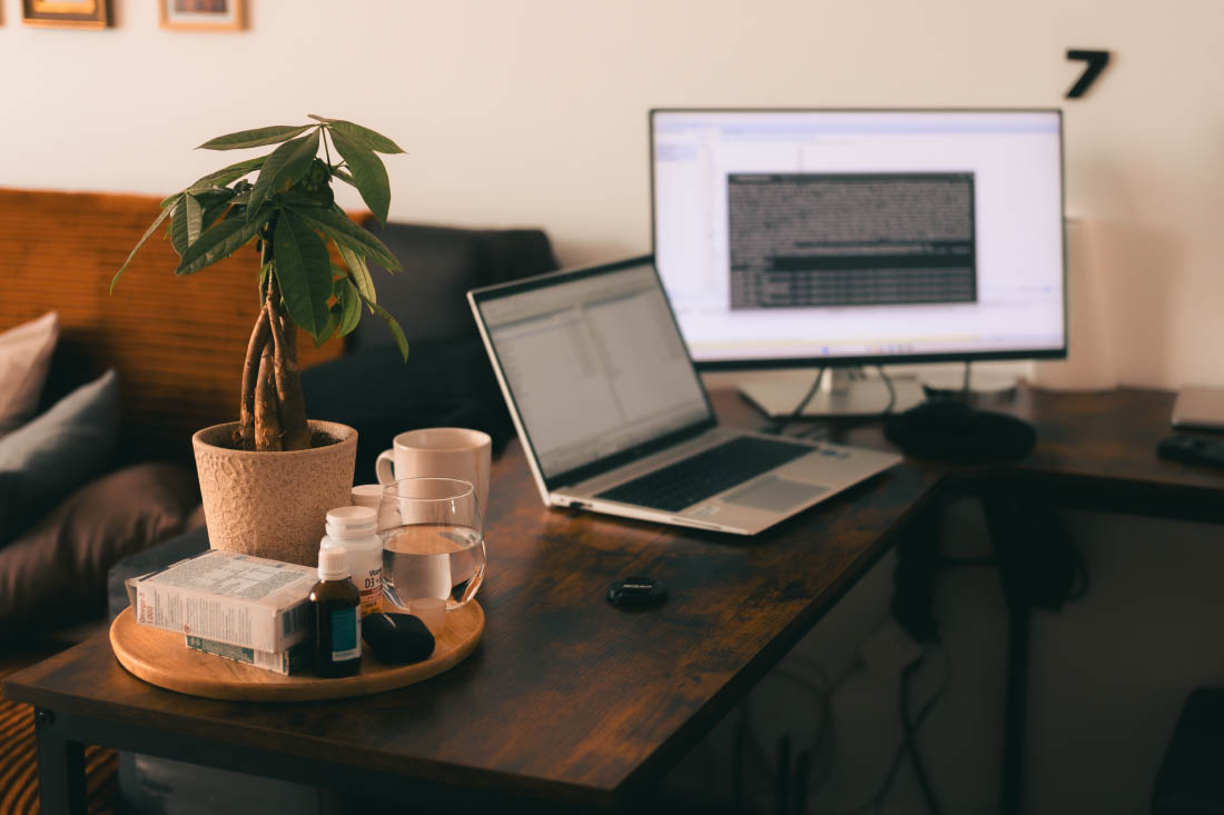 An example of hybrid work arrangements for a remote employee.